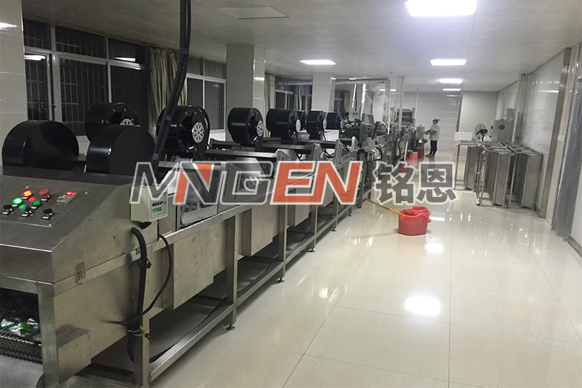 清洗风干流水线